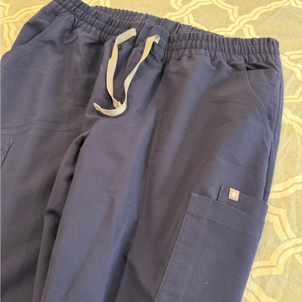 Figs Women’s Uman Relaxed Joggers, new light wear without tags